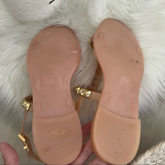 Stuart Weitzman Jelrose Sandals Nude Cream Tan Gold Studs Strappy Ankle Flat - Picture 9 of 9